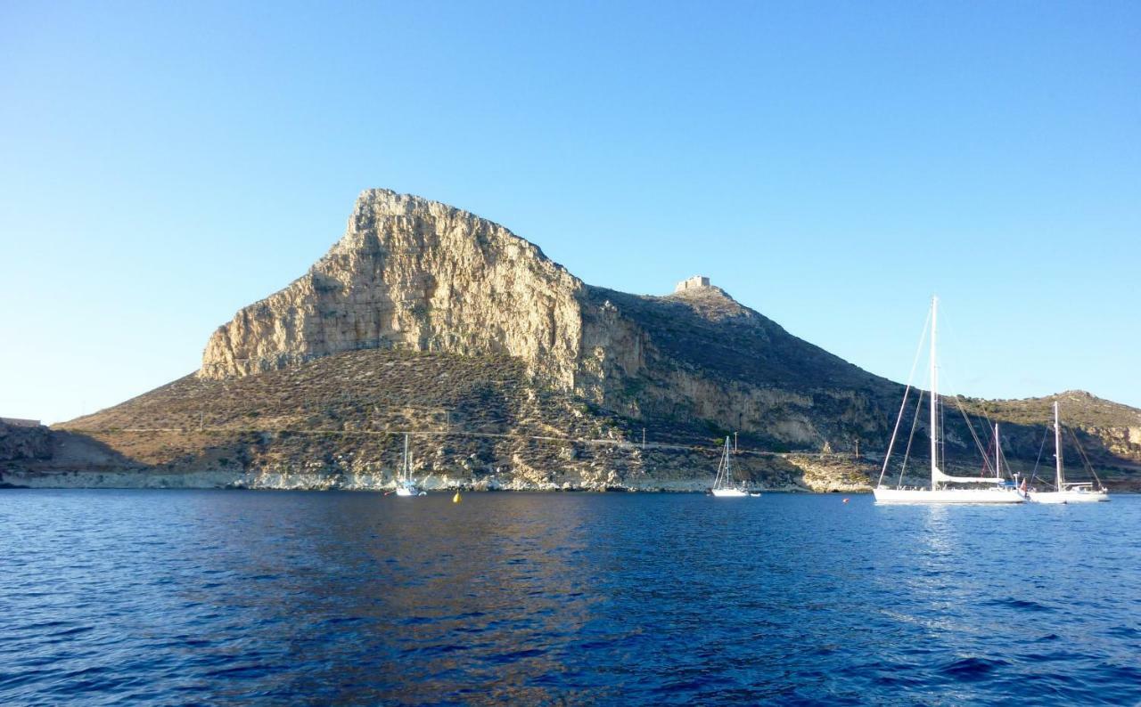 La Luna E Il Gatto Favignana Exterior photo